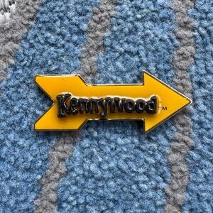 Vintage Kennywood Amusement Theme‎ Park Pennsylvania Yellow Arrow Fridge Magnet